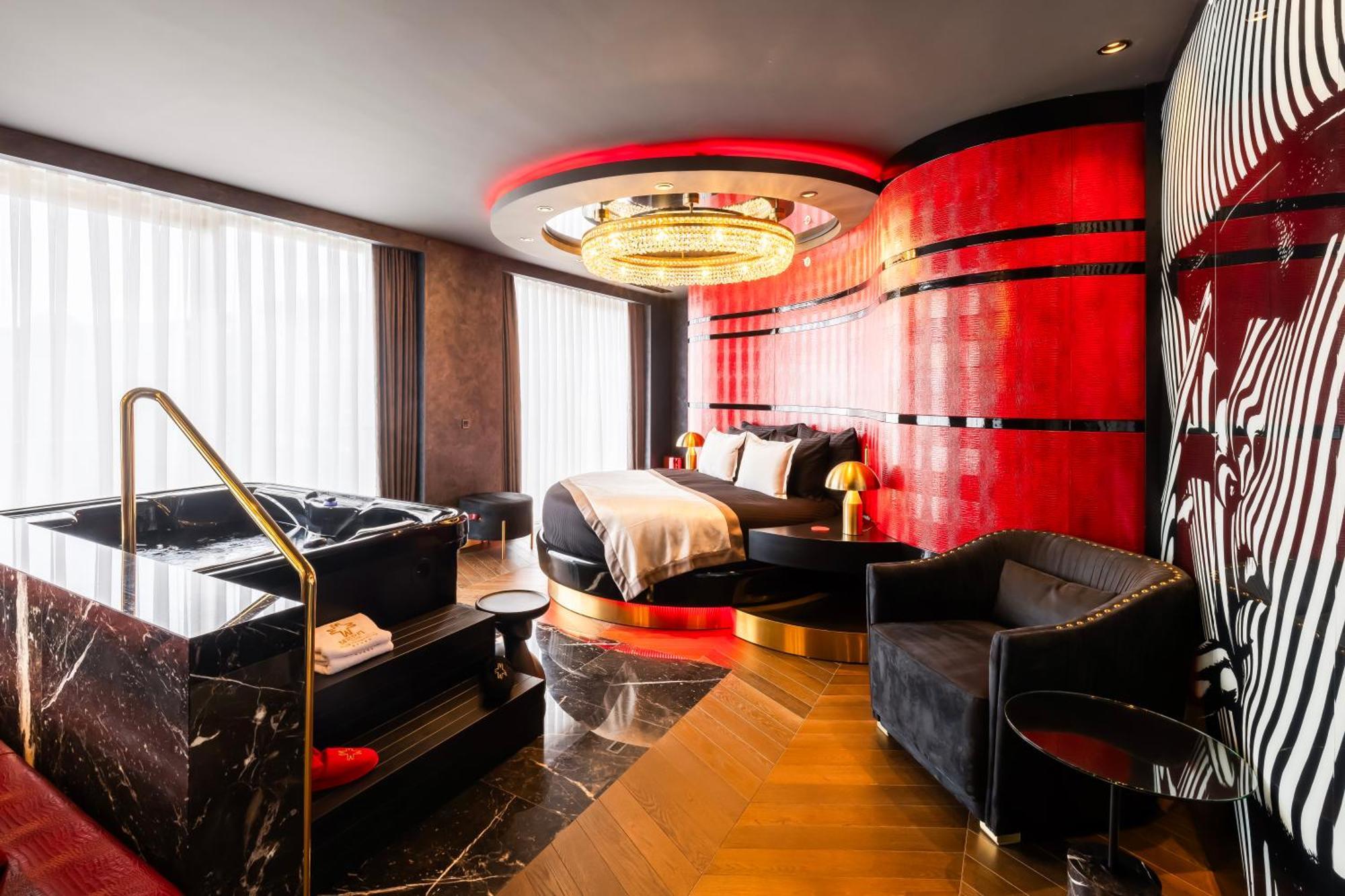 Merit Starlit Hotel & Residences ブドヴァ エクステリア 写真