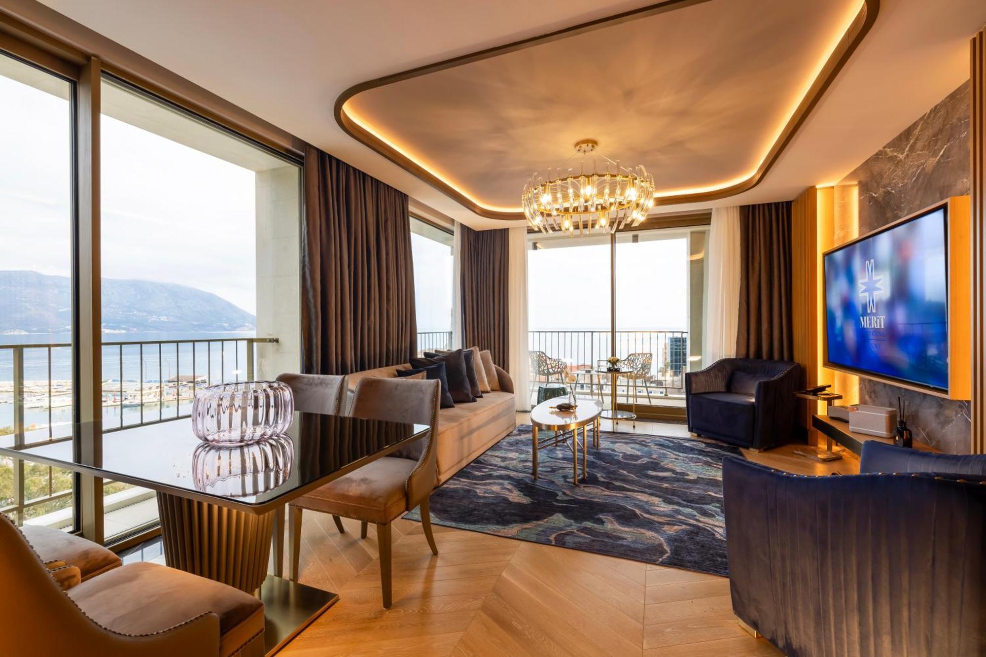 Merit Starlit Hotel & Residences ブドヴァ エクステリア 写真