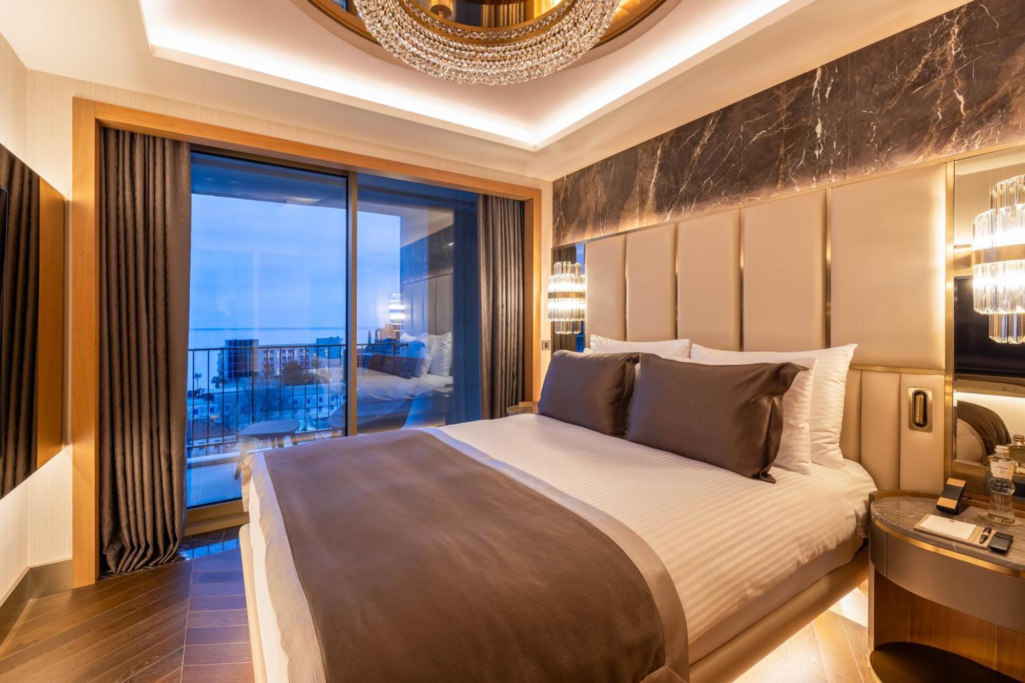 Merit Starlit Hotel & Residences ブドヴァ エクステリア 写真