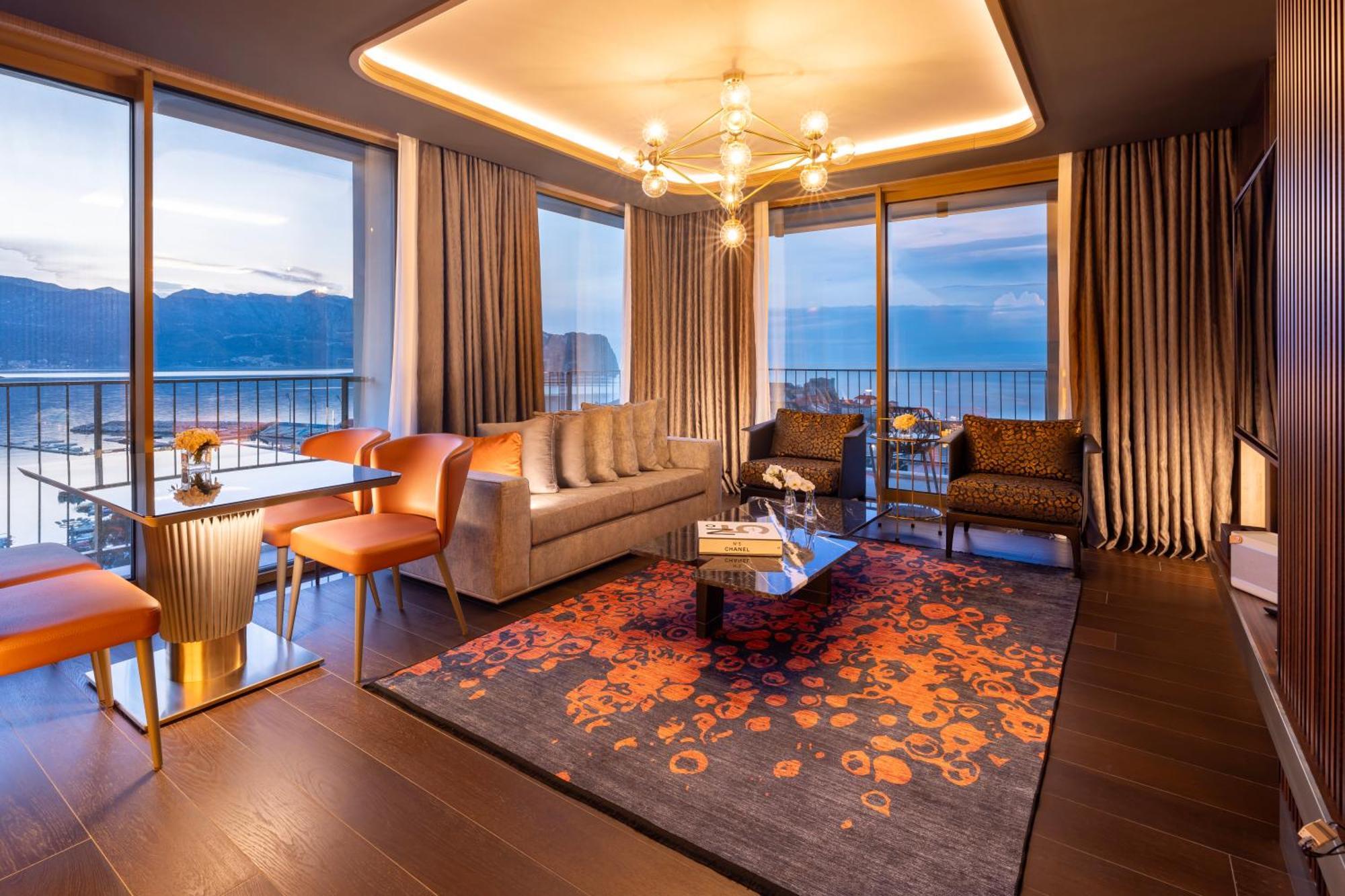 Merit Starlit Hotel & Residences ブドヴァ エクステリア 写真