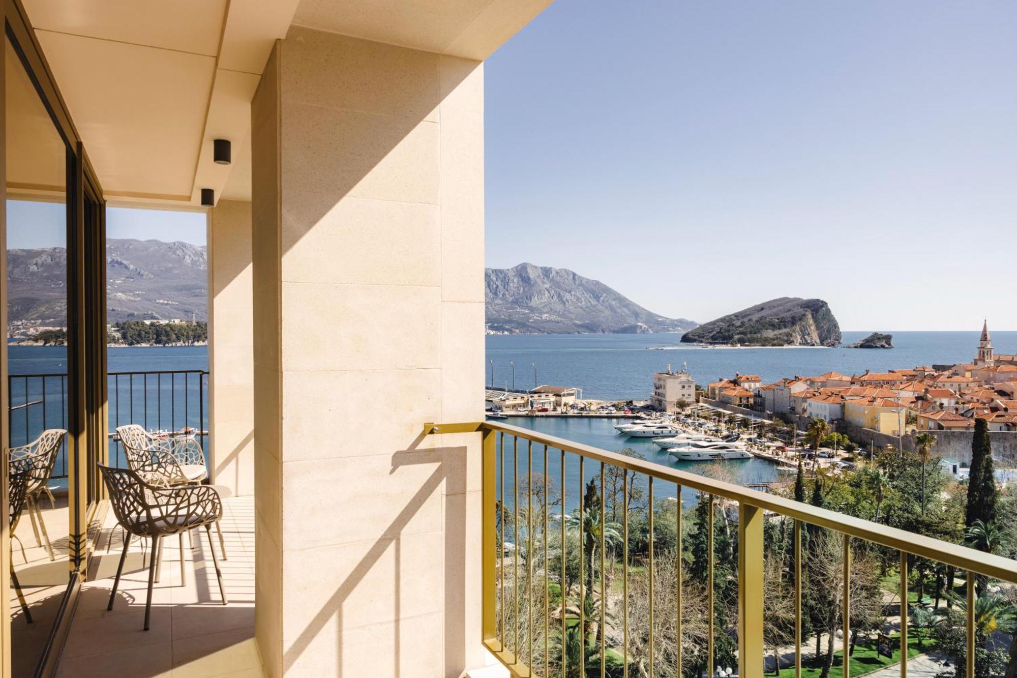 Merit Starlit Hotel & Residences ブドヴァ エクステリア 写真