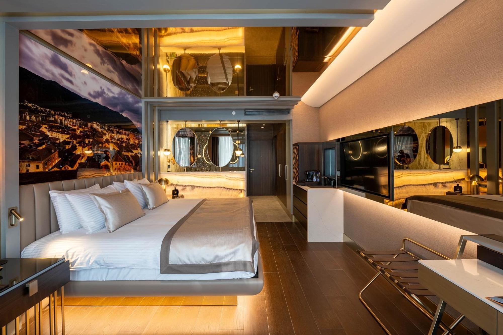 Merit Starlit Hotel & Residences ブドヴァ エクステリア 写真