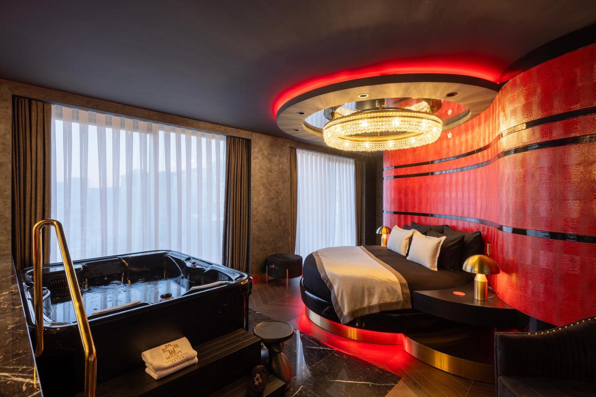 Merit Starlit Hotel & Residences ブドヴァ エクステリア 写真
